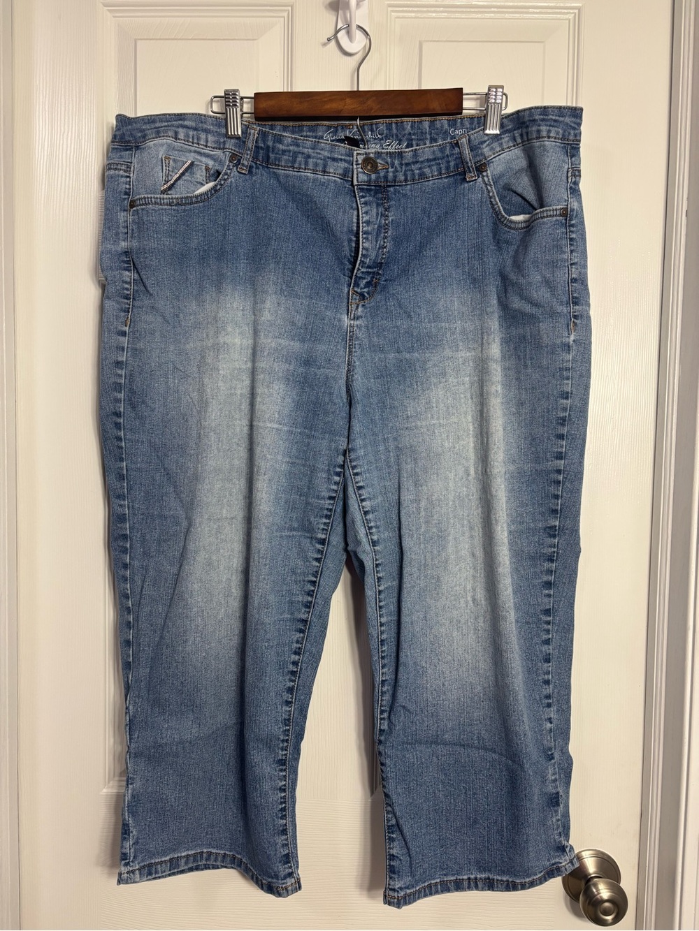 Gloria Vanderbilt Light Blue Wash Women's Jeans